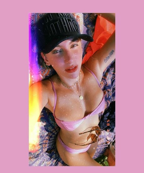 Carol Moreira model high quality images