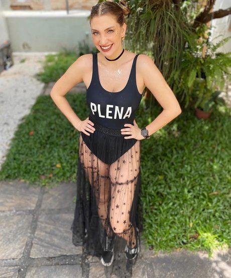 Carol Moreira erotic model img