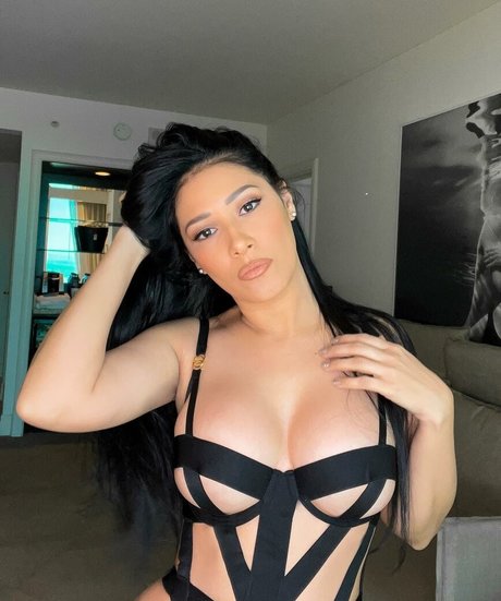 famous ladyboy onlyfans nude gallery