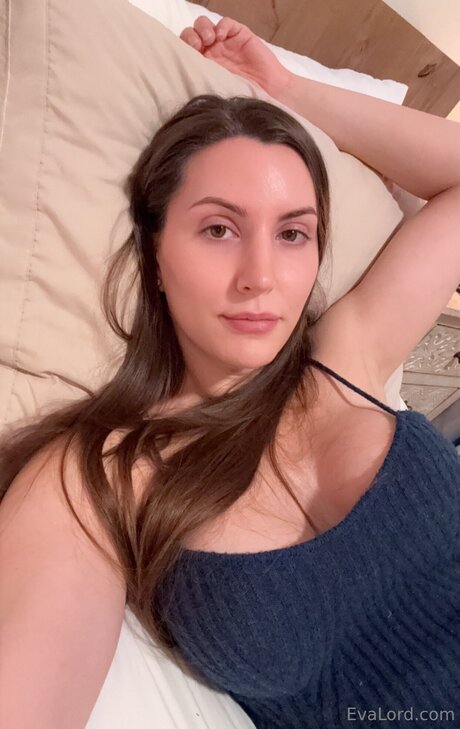 evalord naked model pics