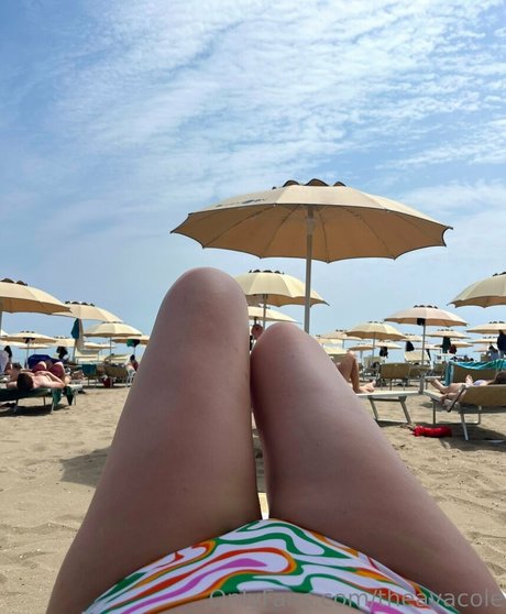 theavacole hot star images