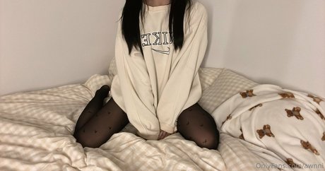 awnni free pornstar pics