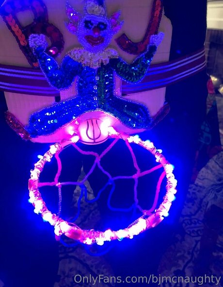 bjmcnaughty model hot picture