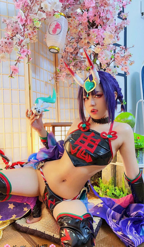 xiaoying gg naked model images