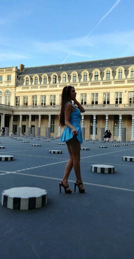 young onlyfans top photos