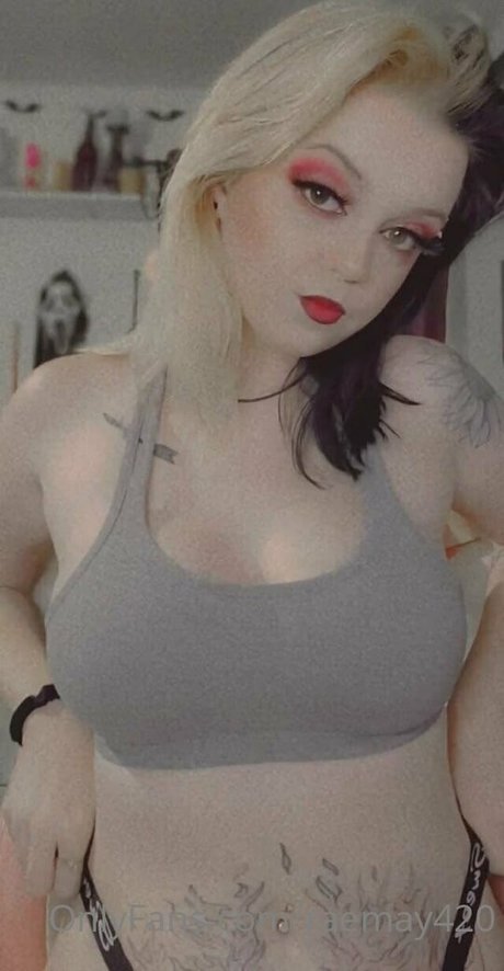 raemay420 model pretty photo