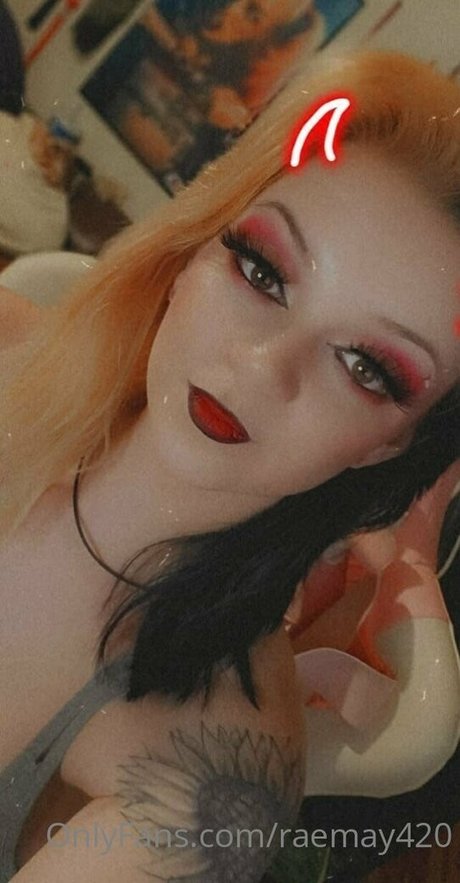 raemay420 star photo