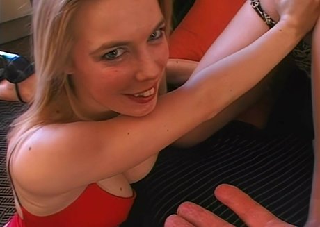 Kelly Stafford sexy actress pic