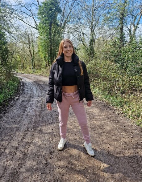 Nextdoornudists model art img