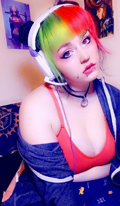 monsterbun42 exclusive actress photo