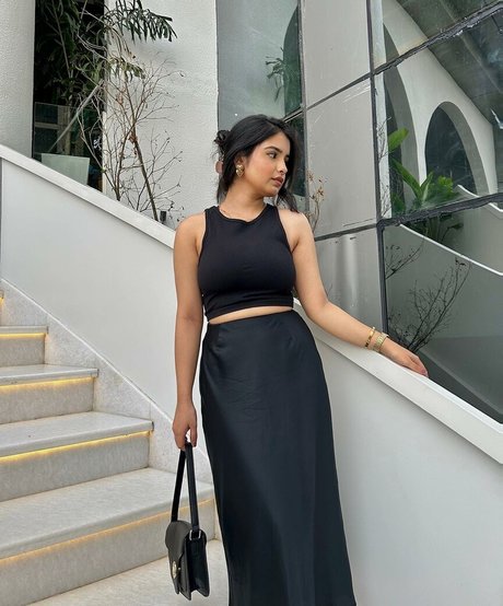 Aarushi Abrol star gallery