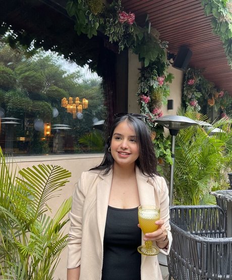 Aarushi Abrol hot pornstar pic