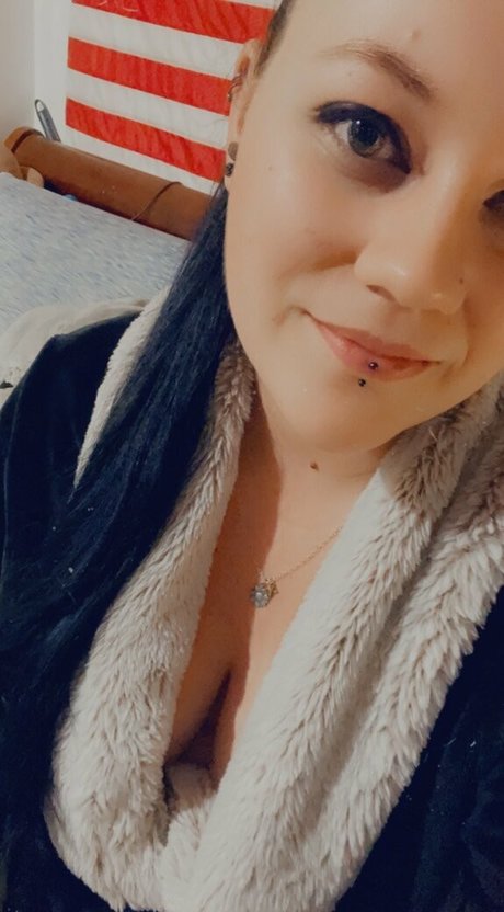 niabugs nudes star galleries