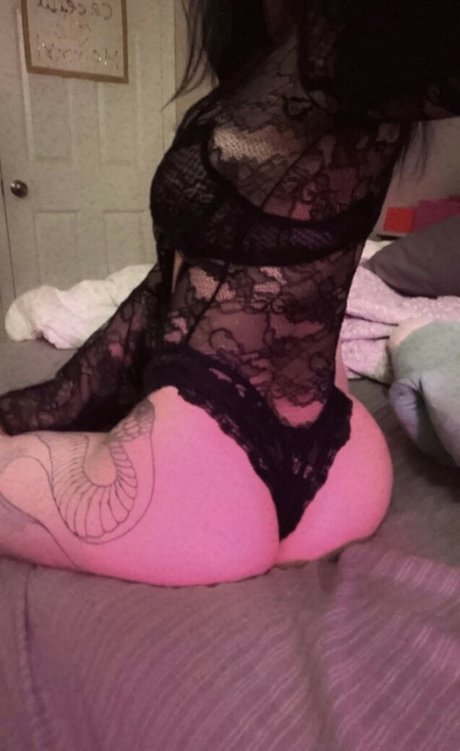 Samantha Siler model photo