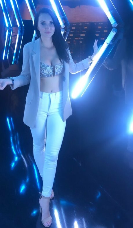 Britanni Johnson art actress pictures