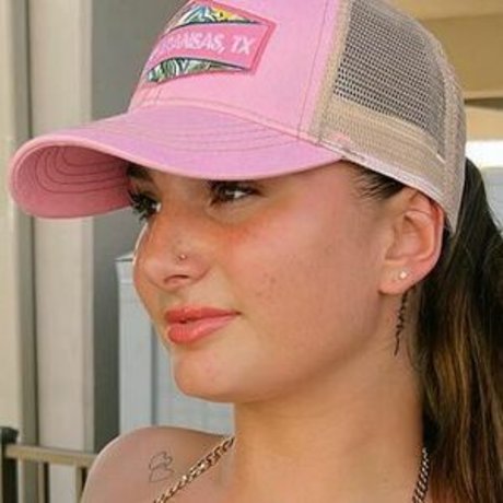 Paigecherryy adult model photo