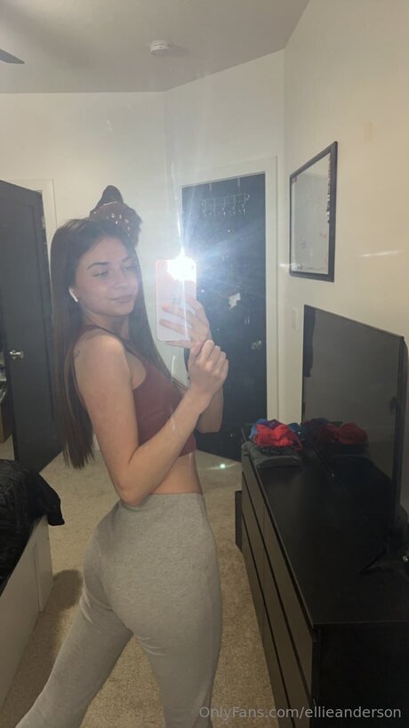 Ellieanderson best actress pic