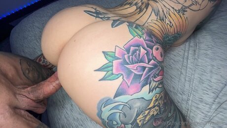 black teen onlyfans naked photos