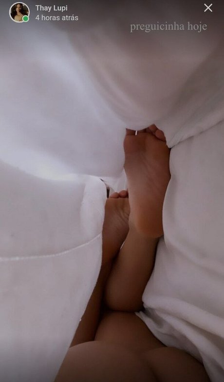Thay Lupi sex star img