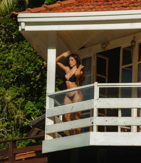 Thay Lupi exclusive pornstar pic