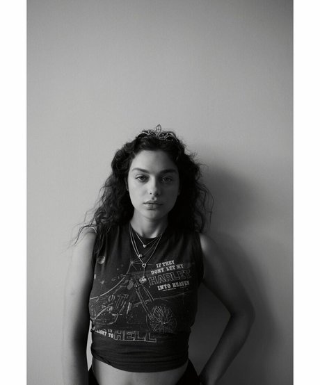 Odeya Rush adult model photo