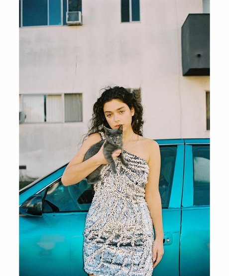 Odeya Rush star naked image