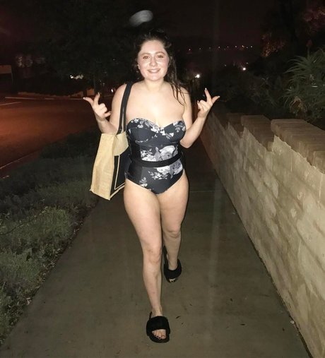 Emma Kenney pornstar sex archive