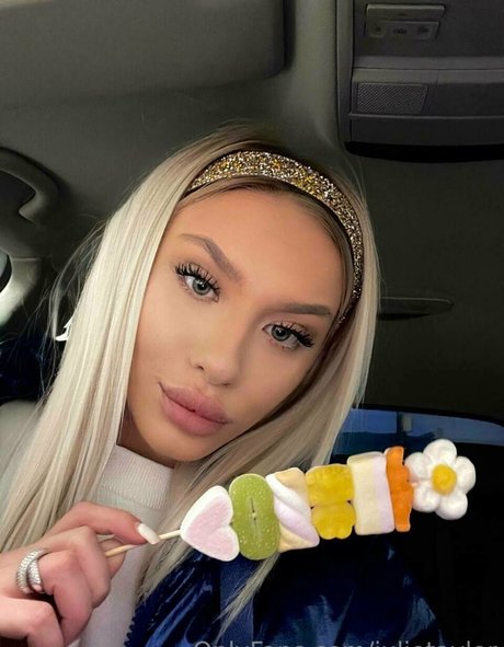 julietaylor sex model photo