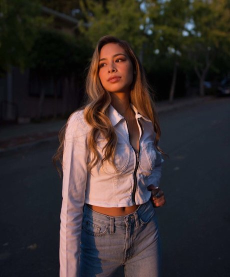 Buhnny pretty model pics