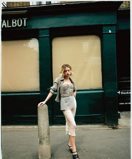 Milly Alcock nice actress img