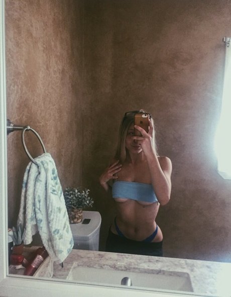 bunnybb222 pretty pornstar image