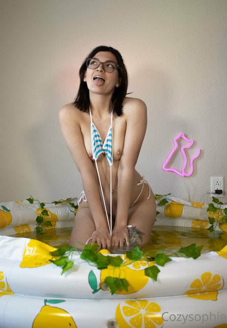 cozysophie model pornographic images