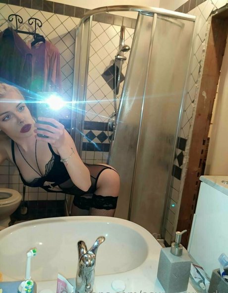 sucking tits onlyfans art xxx photo