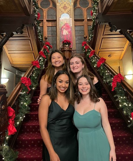 Deena E xxx star image