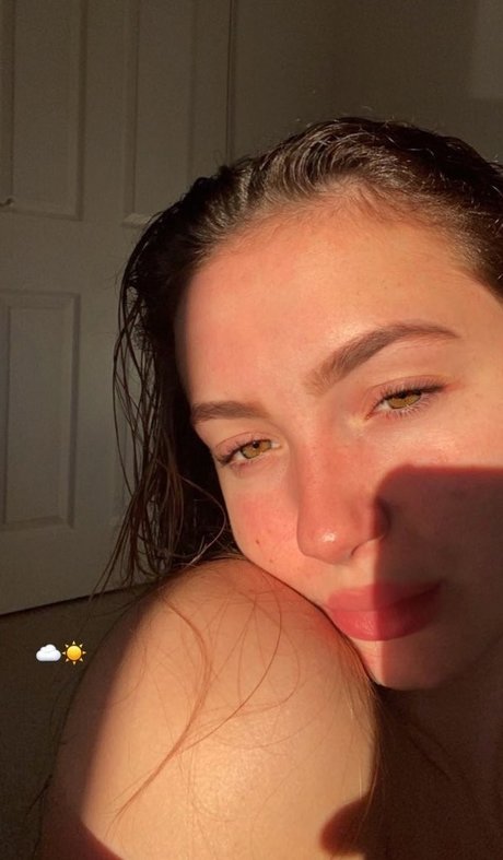 Rosie Bentham erotic star pic