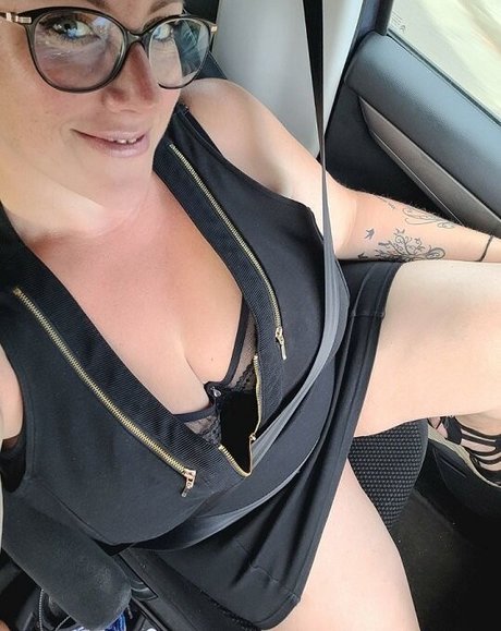 Darkmoonsubmiss sexy model gallery