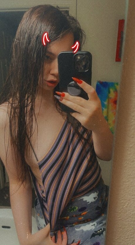 victorialunaarose sex actress pictures