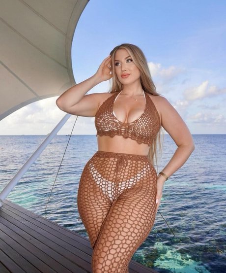 Ariella Eder model pornographic photos