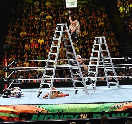 tiny onlyfans pretty pics