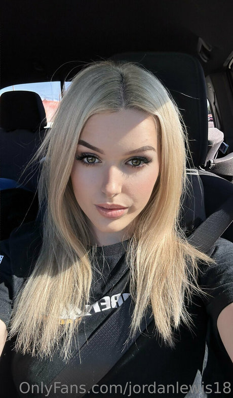 curvy kitty onlyfans hot sexy pics