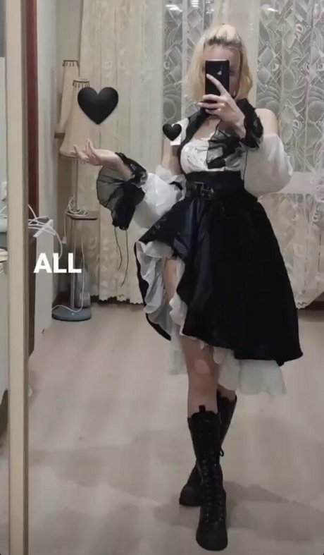 Penkarui art model gallery