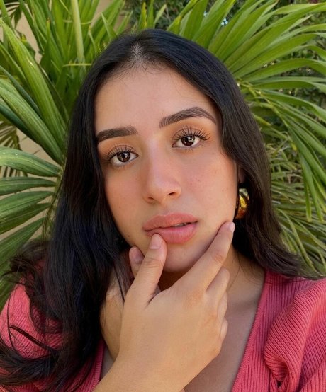 baelib model naked pics