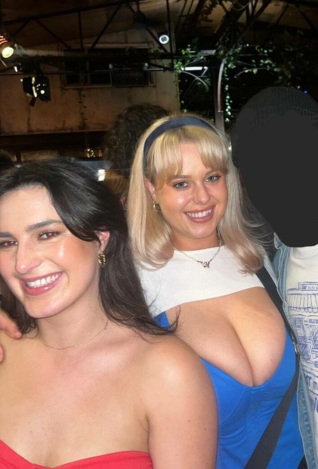 nude asian onlyfans hot image