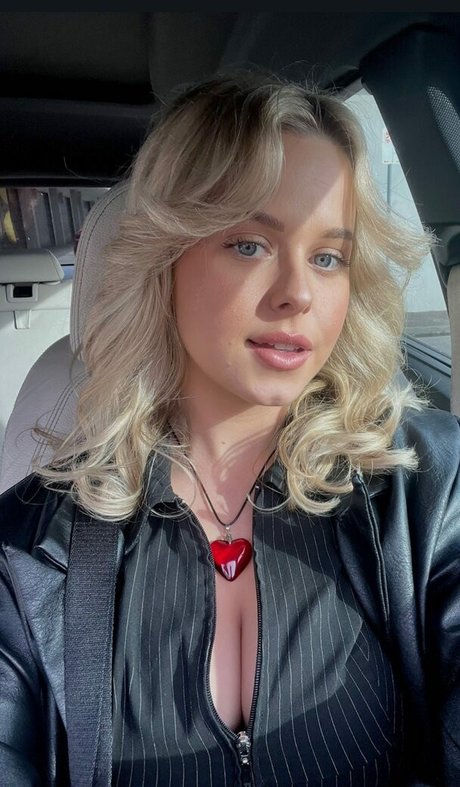 Jasmine Ramage naked star photo