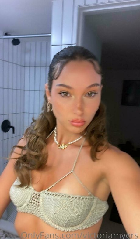 amateur trans onlyfans top image