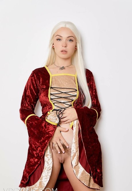 Lilly Bell star pics