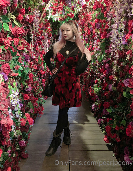 pearlpeony exclusive pornstar galleries