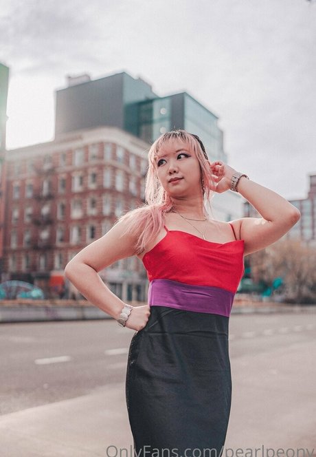 pearlpeony xxx actress image