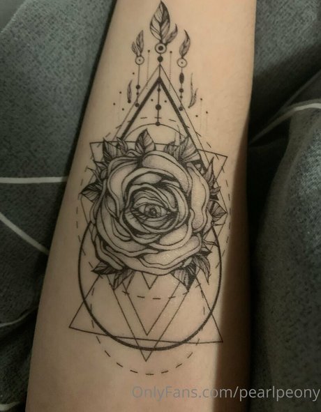 pearlpeony model nice photo