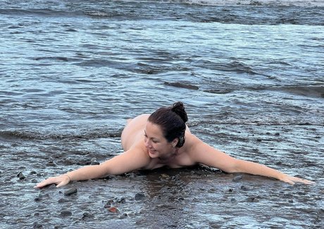 boobStruggle Profile